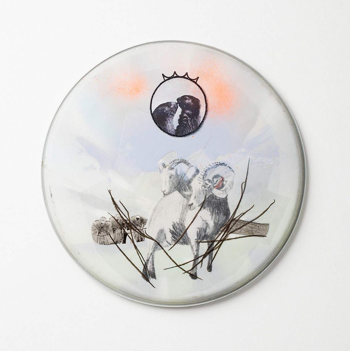 o.T. aus „Felle”, 2017, Ø 36 cm, Mischtechnik & Collage auf Drum-Head